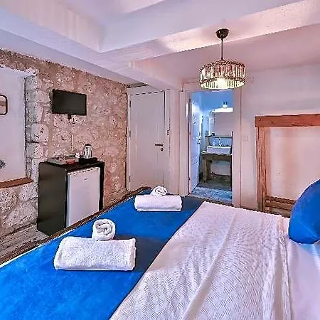 Livan Delux Ξενοδοχείο 3*